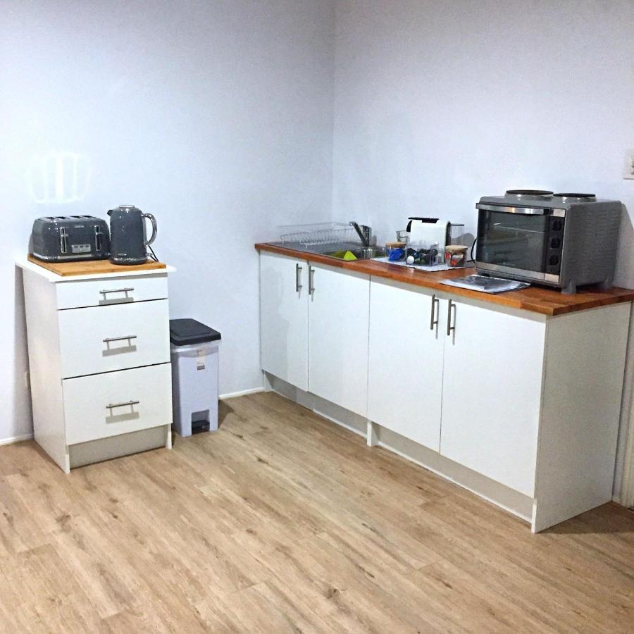 Large Studio Unit Close To Theme Parks Gold Coast Exterior photo
